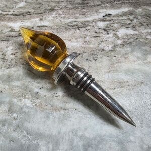 Vintage Amber Art Glass Wine Bottle Stopper – Faceted Flame Design